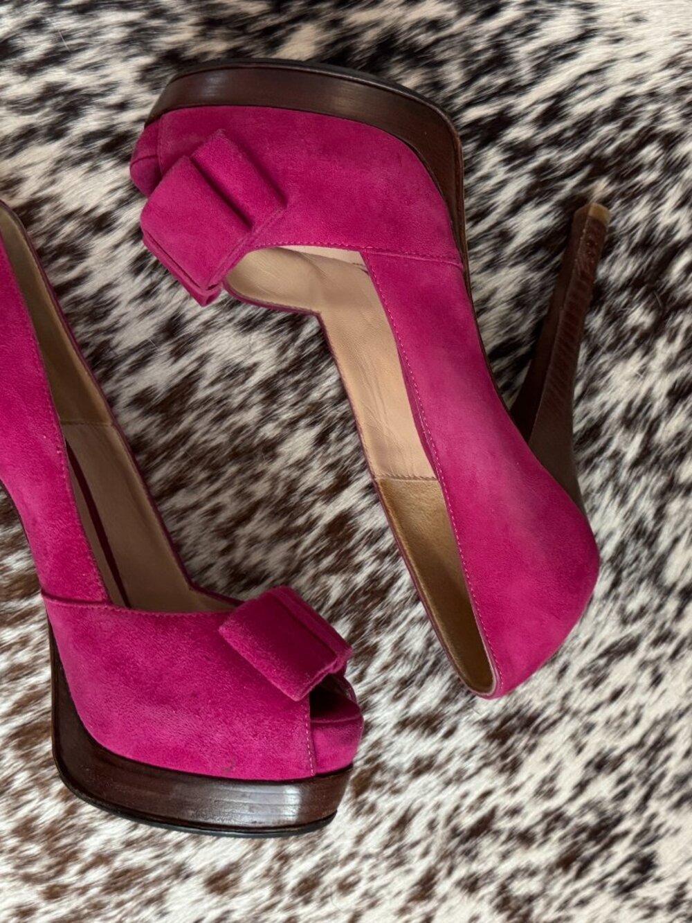 Fendi Magenta Suede Peep-Toe Bow Platform Pumps Sz 35.5
